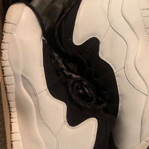 White Jordan Retro 10s